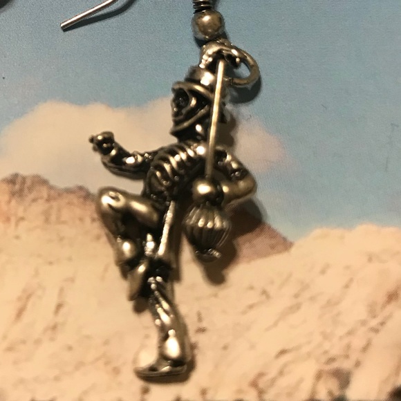 Fancy Skeleton Earrings - Picture 5 of 5